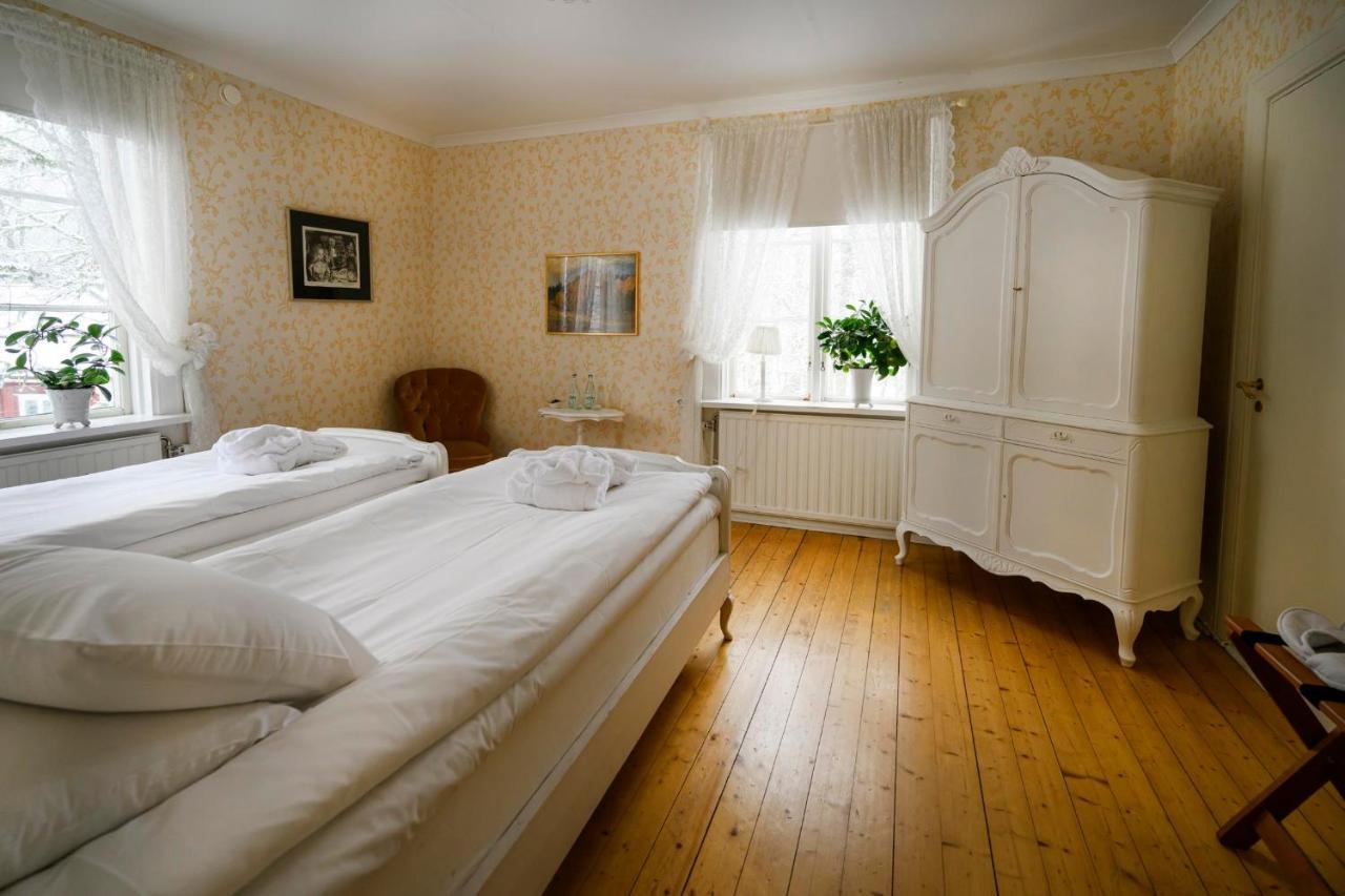 Oelme Praestgard Gaestgiveri Kristinehamn Exterior photo
